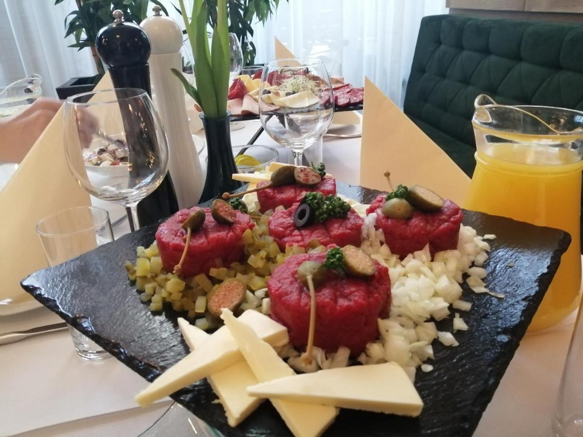 Villa Tradycja Bialystok Luaran gambar